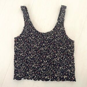 HOLLISTER Cropped Smocked Blue Floral Tank Top, size Medium